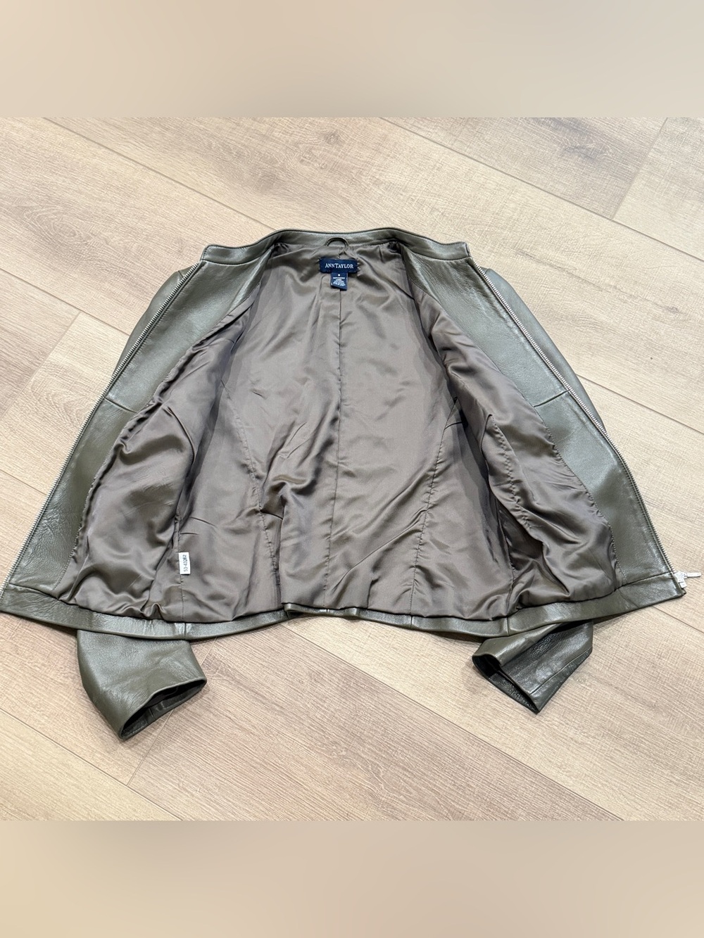Ann Taylor‎ Women's Small Olive Green Leather Mock Neck Full Zip Jacket Lined - Picture 5 of 7
